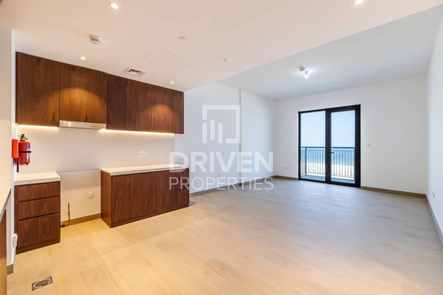 High-end Finishing Apt with More Options High-end Finishing Apt with More Options