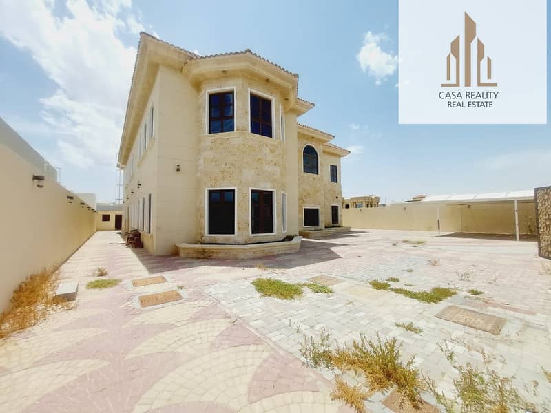 5 Master Bedroom villa for rent in Al khawaneej 2