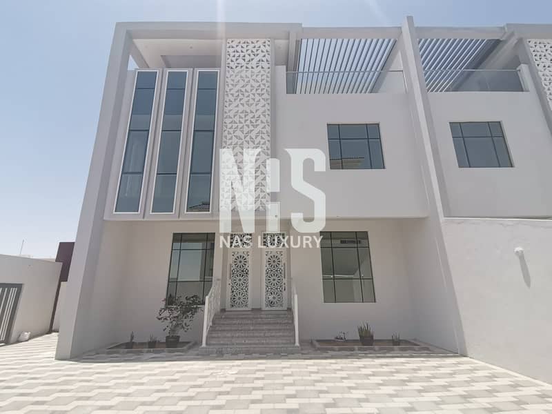 Вилла в Халифа Сити, 5 спален, 185000 AED - 7462950