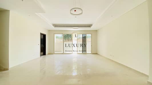 Ref 7135 Ultra Modern Elegant Style High Quality Duplex Villa