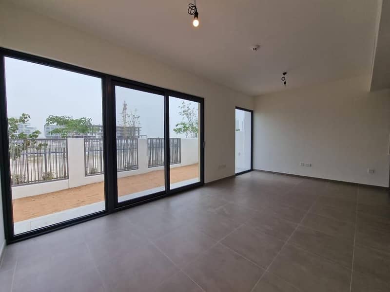Vacant | Brand New Townhouse | Lagoon View
