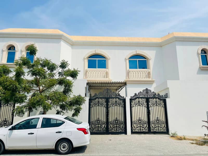 5 master bedroom villa for rent in al fisht sharjah