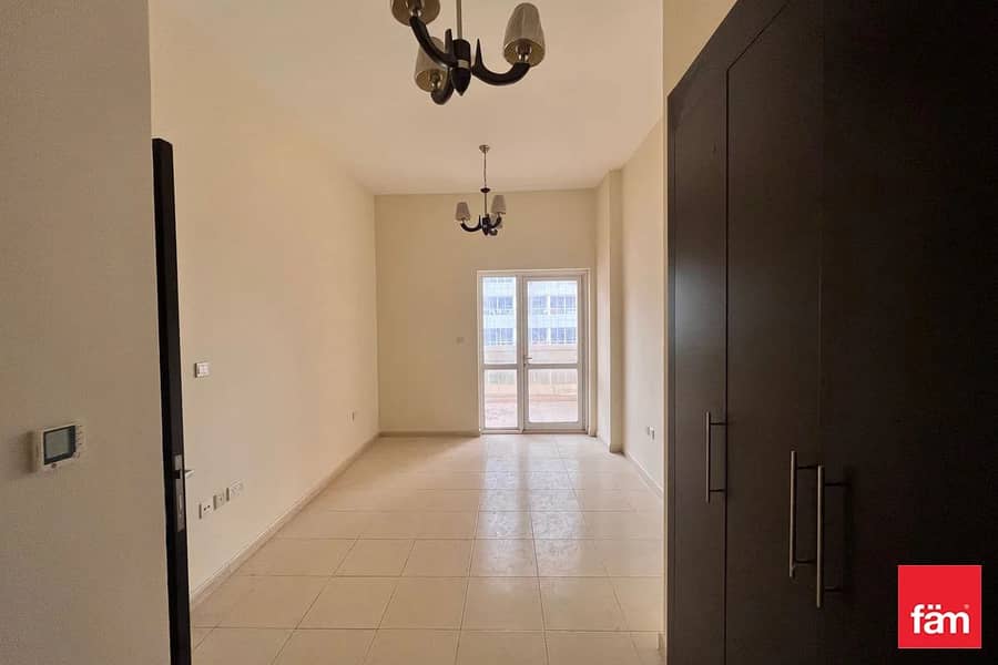 Exclusive bright unit with Nice Balcony