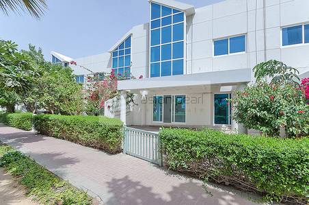 1- Month Free Rent 4 BR+M 1- Month Free Rent 4 BR+M
