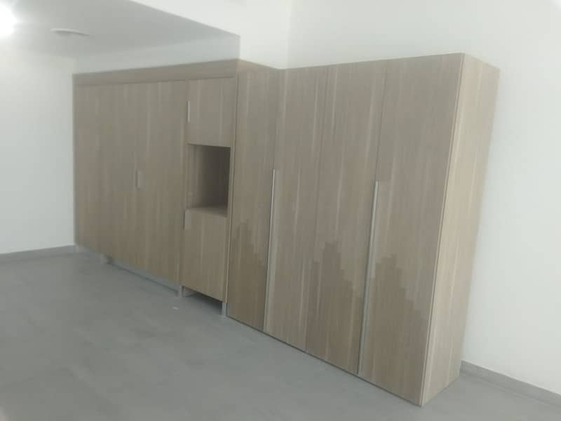 3 Kitchen + Wardrobe