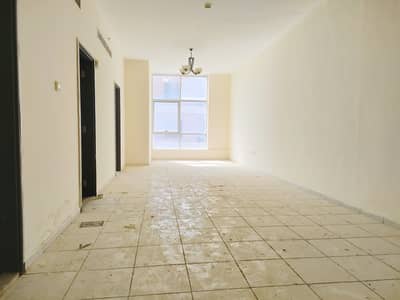 Spacious 1BHK Master bed 2 Bath parking free