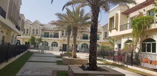 3 Bedroom Villa for Rent in Dubai Industrial Park, Dubai - 3 bed townhouse at Sahara Meadows 1 -