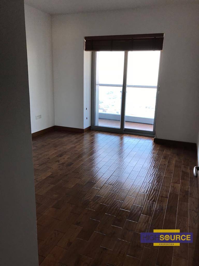 Stunning 2 BR with full sea view | Well Maintained Apartment