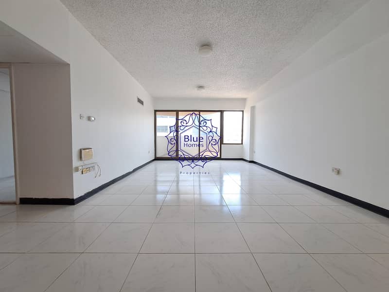 No%COMMISSION SPACIOUS Apartment 3BHK All Amenities Close To Metro