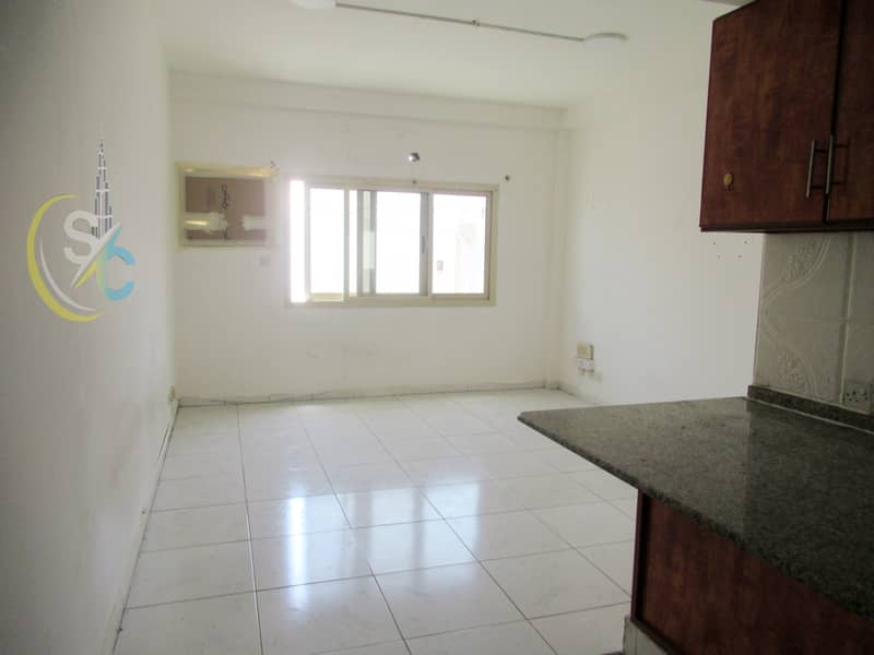 one studio  flat available al hamriya near al madeena super market