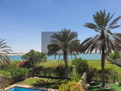 5 Bedroom Villa for Rent in Abu Dhabi Gate City (Officers City), Abu Dhabi - No Commission / First Row on The beach / Private pool