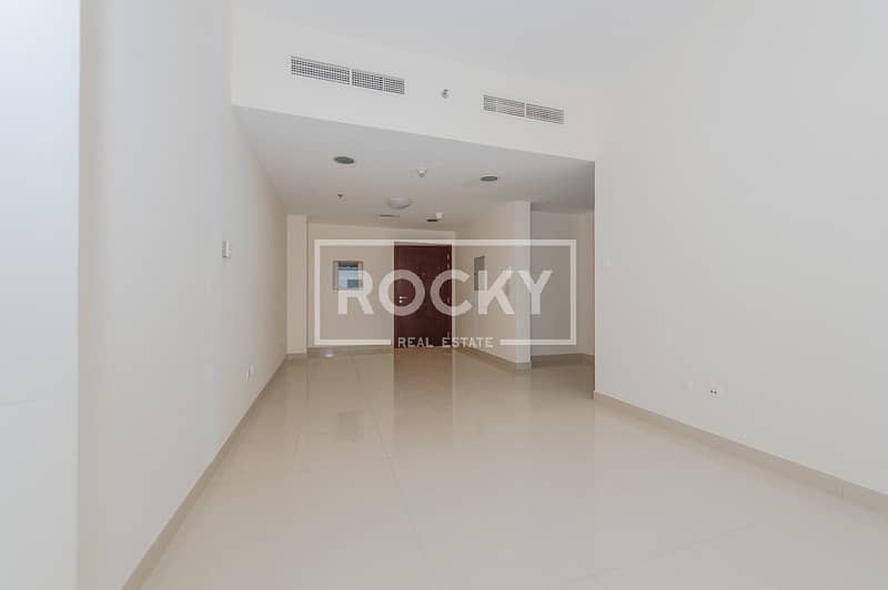 3 Bed Apartment|Closed Kitchen|Breath-taking Views|Vacant