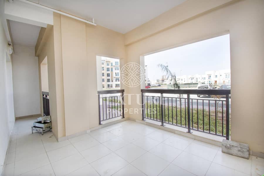 Huge Layout |Investor Deal | 1 BR with Balcony