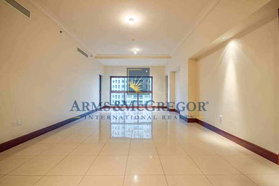 Extremely spacious 2 bedroom apt.|Huge terrace|Park view