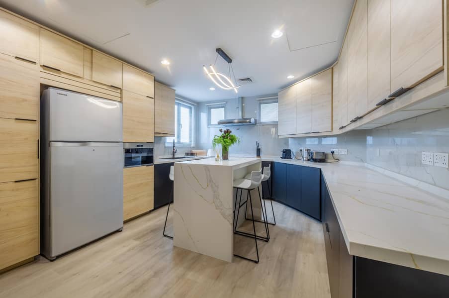 12 Kitchen Area