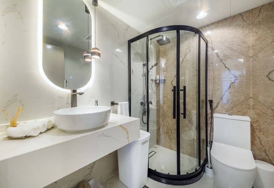 15 Bathroom Area