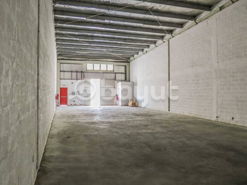 warehouse for rent Ind 18 Sharjah for storage and office