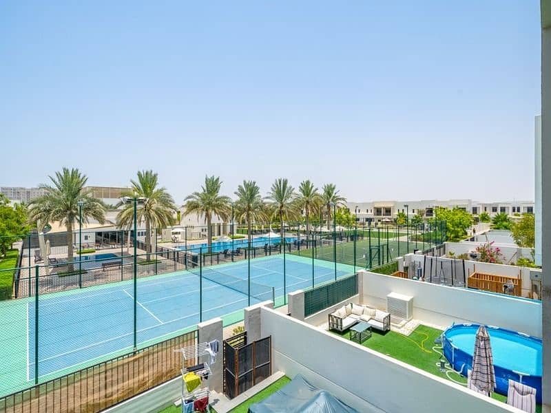 VACANT 15 JULY | BACKING ONTO POOL AND PARK VACANT 15 JULY | BACKING ONTO POOL AND PARK