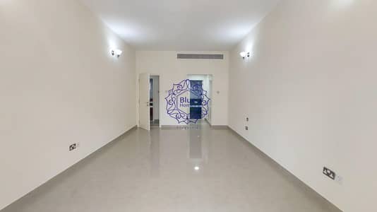 Luxury 2bhk +MAID ROOM +Laundry room Close to Burjman