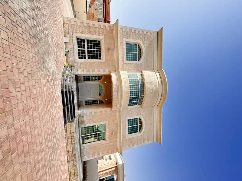 Вилла в Аль Мизхар, 4 cпальни, 180000 AED - 7484573
