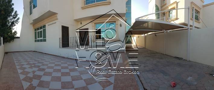 Charming 6 Bed Villa with Private Entrance and Parking Charming 6 Bed Villa with Private Entrance and Parking