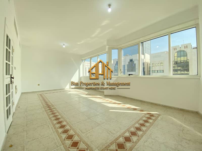 Квартира в Аль Дана, 3 cпальни, 75000 AED - 6773203