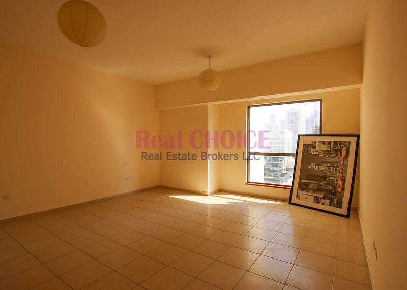 Spacious 4BR Vacant Apartment | Sadaf 8 Spacious 4BR Vacant Apartment | Sadaf 8