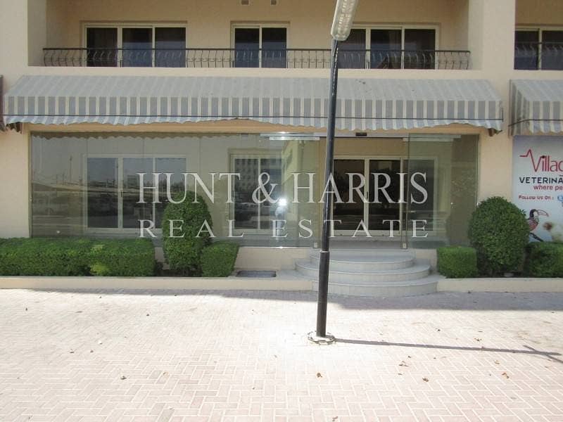 Prime Location - Commerical Unit - Al Hamra Village Golf Apartment