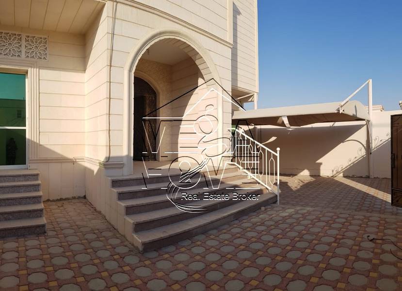 Private Entrance 5 Master Bed with Kitchen outside Private Entrance 5 Master Bed with Kitchen outside
