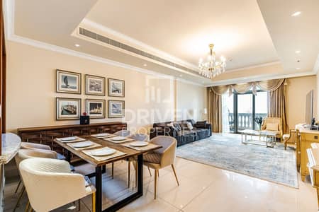 2 Bedroom Flat for Rent in Palm Jumeirah, Dubai - Beautiful and Huge Unit w/ Full Sea View