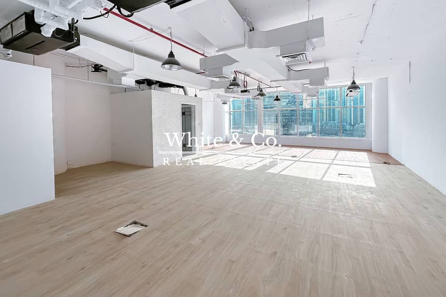 FITTED OFFICE | GOOD VIEW | VACANT