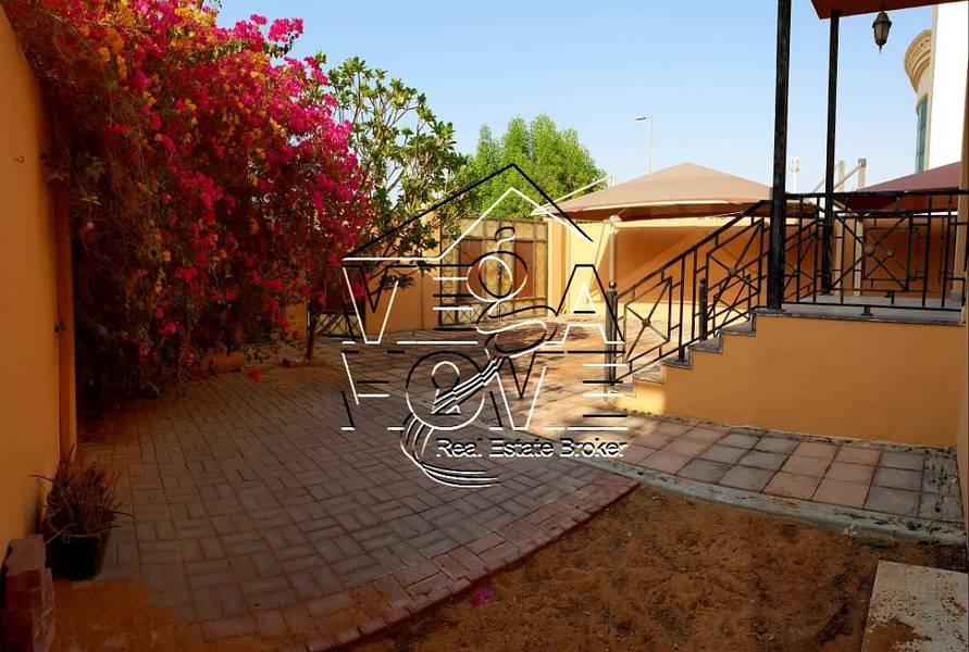 4 M BED VILLA W/ LOVELY GARDEN AND PRIVATE ENTRANCE