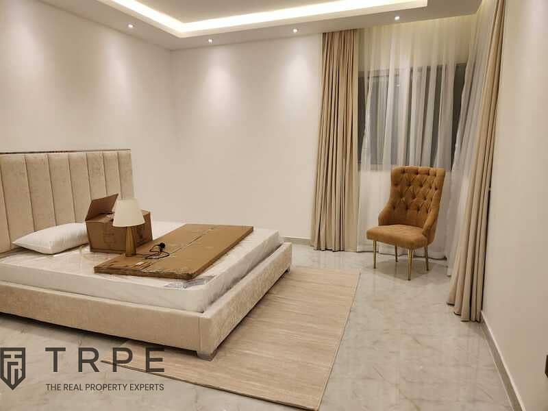 FULLY RENOVATED | HIGH END FURNITURE | MARINA VIEW