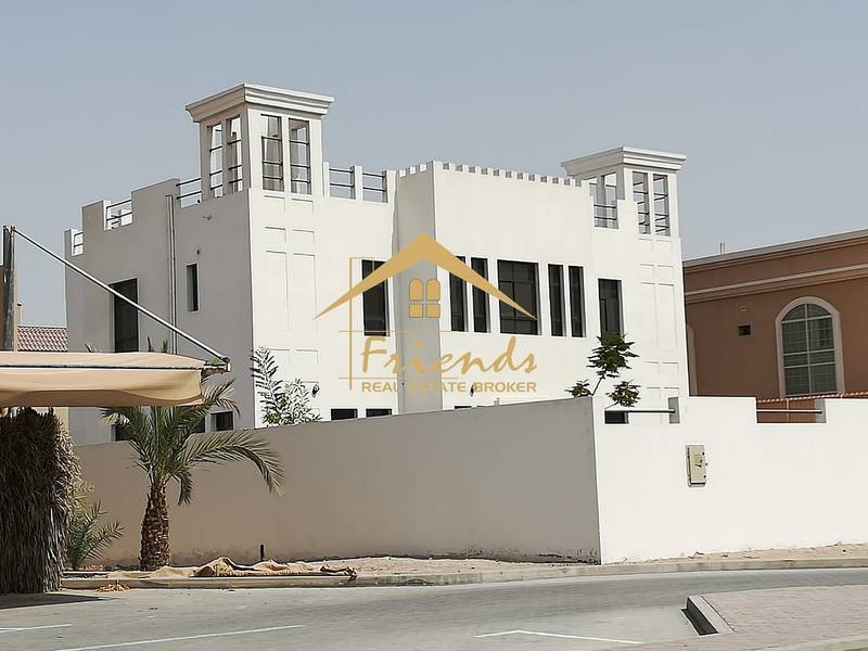 Marvelous 5 BR Villa + maids room + Private Pool Al Barsha 2 for rent AED 220