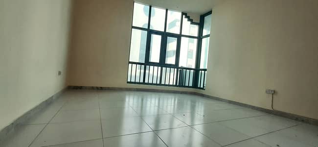 Hot offer 2bhk 3 washroom apartment 45k 4 payments central ac at delma stre