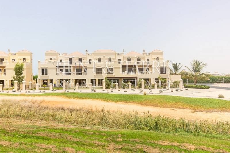 Royal Breeze - Two Bedroom Townhouse in an amazing location