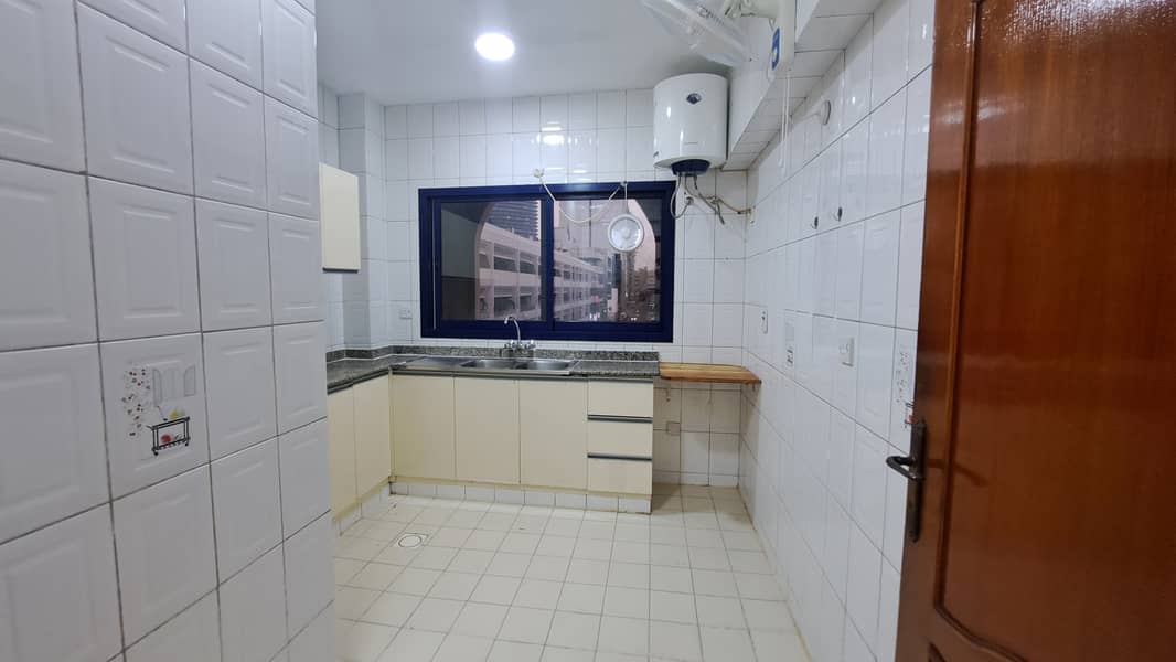 Al Karama，Al Karama Building 2 卧室 60000 AED 7538387