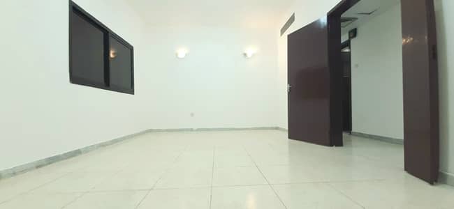 Hot offer 2bhk Apt with big balcony 40k 6 payments duct ac at delma street