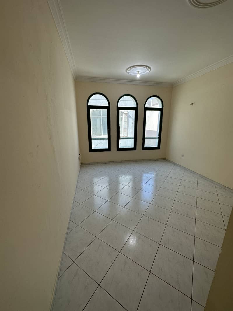 Квартира в Аль Мушриф, 1 спальня, 42000 AED - 7540654