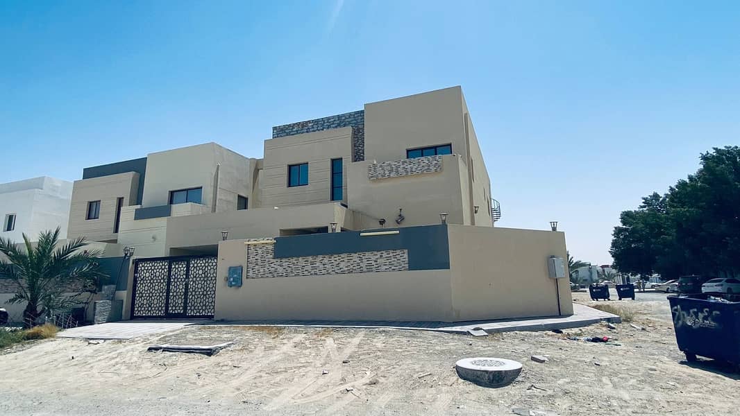 For rent, a modern villa with a European design, on the corner of a second inhabitant of alrawda3, at a snapshot price