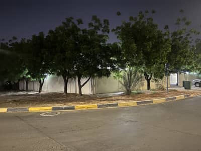 For rent villa Al Hamidiya Ajman, it consists of a ground floor with 4 room