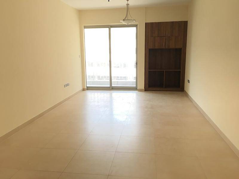 Spacious 1 M/BR With Balcony Facilities. 