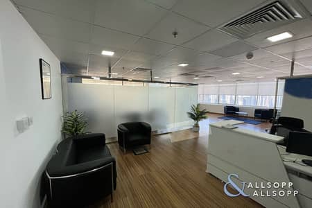 Office for Sale in Jumeirah Lake Towers (JLT), Dubai - Fully Fitted | Partitioned | High Floor