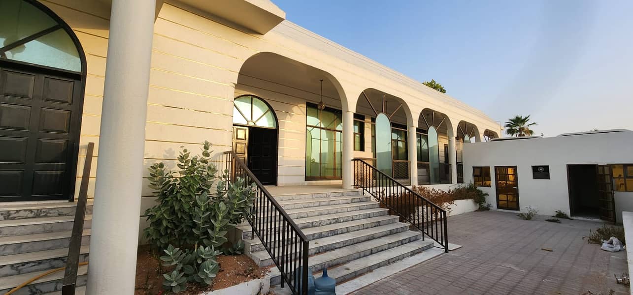 *** Spacious 6 Bhk Single Storey Villa for rent is Available in Al Jazzat Area *** *** Spacious 6 Bhk Single Storey Villa for rent is Available in Al Jazzat Area ***