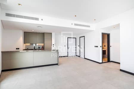 1 Bedroom Flat for Sale in Business Bay, Dubai - Brand New w/ Burj Khalifa and Canal View