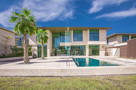 5 Bedroom Villa for Sale in Jumeirah, Dubai - Brand New 5 Bedroom Villa | Maid's Room. 5 Bedroom Villa for Sale in Jumeirah, Dubai - Brand New 5 Bedroom Villa | Maid's Room.
