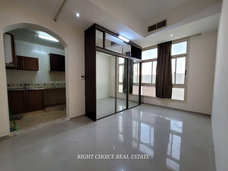 Hot Offer!! One Bedroom Hall With Separate Kitchen / Wardrobes / Nice Full Washroom / Well Finishing / Only 28k Hot Offer!! One Bedroom Hall With Separate Kitchen / Wardrobes / Nice Full Washroom / Well Finishing / Only 28k