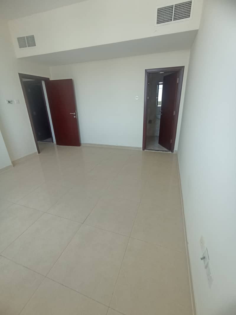 Apartment for annual rent, master room, hall, kitchen and 2 bathrooms