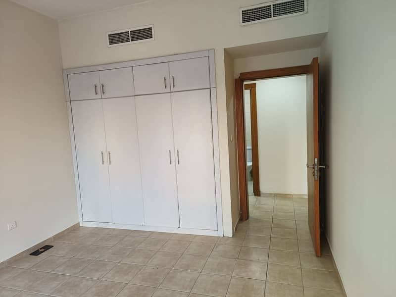 LARGE  2BEDROOM WITH BALCONY   IN  CBD ZONE 47000