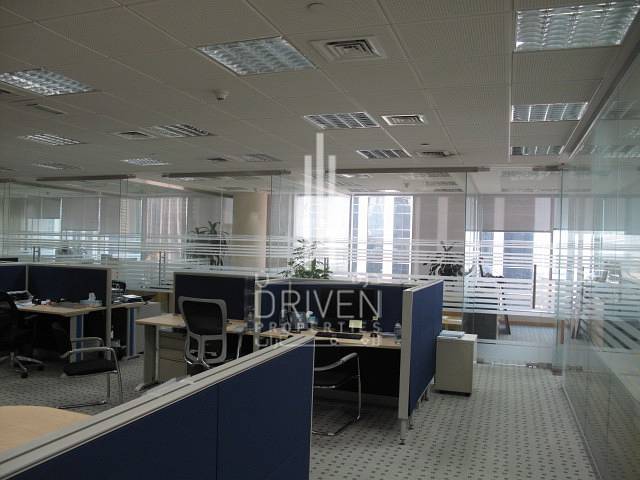 Spacious fully fitted office in Emaar square